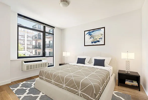 Rented by EXR | media 2