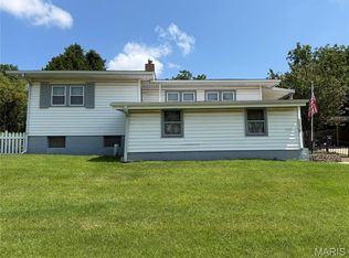 3330 Elm St, Saint Charles, MO 63301