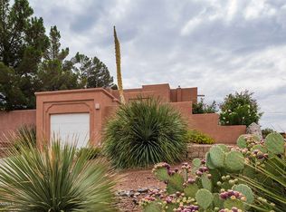 3132 Hillrise Dr, Las Cruces, NM 88011
