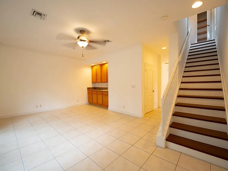 530 S Federal Hwy #8 — Photo 19