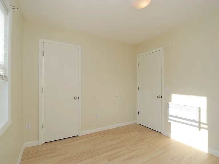 321 Montcalm St #R — Photo 20