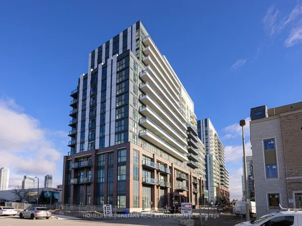 10 Honeycrisp Cres #207, Vaughan, ON L4K 0M7