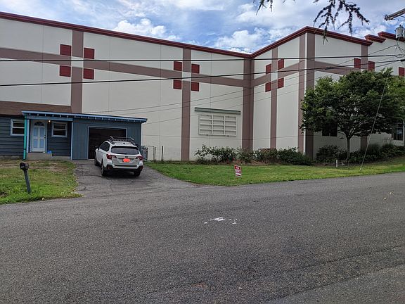 4th image of 21332 67th Ave W