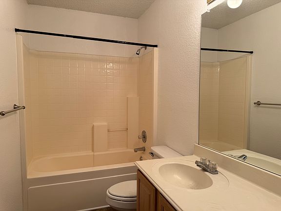 3rd image of 10404 Holly Grove Dr