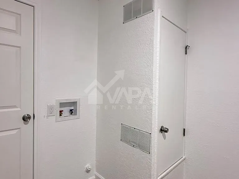 12400 Welcome Dr — Photo 18