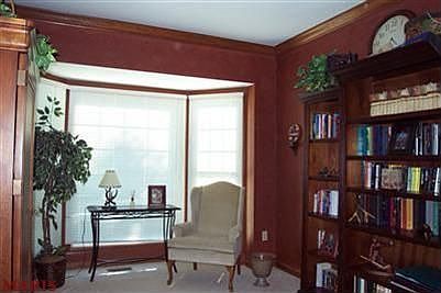 3rd image of 16804 Sunset Circle Dr