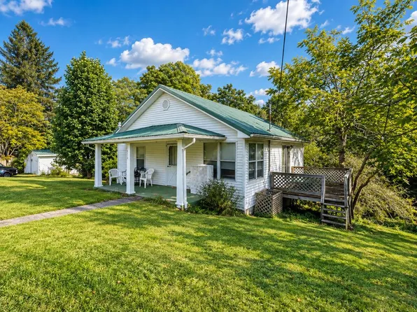 1819 Coal City Rd, Coal City, WV 25823