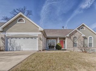 1413 Hawkins Meadow Dr, Fenton, MO 63026