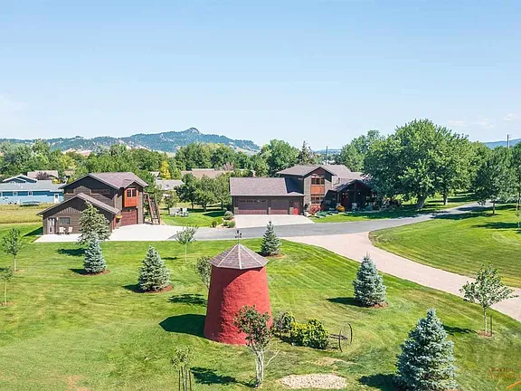 850 Hillsview Rd Spearfish Sd 57783 Zillow