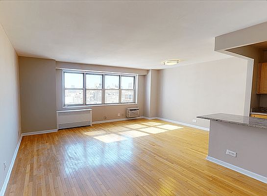 4th image of 80 N Moore St #8021E