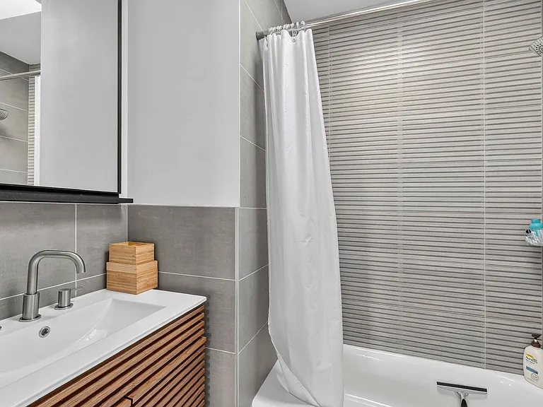 187 Washington Ave #3 — Photo 9