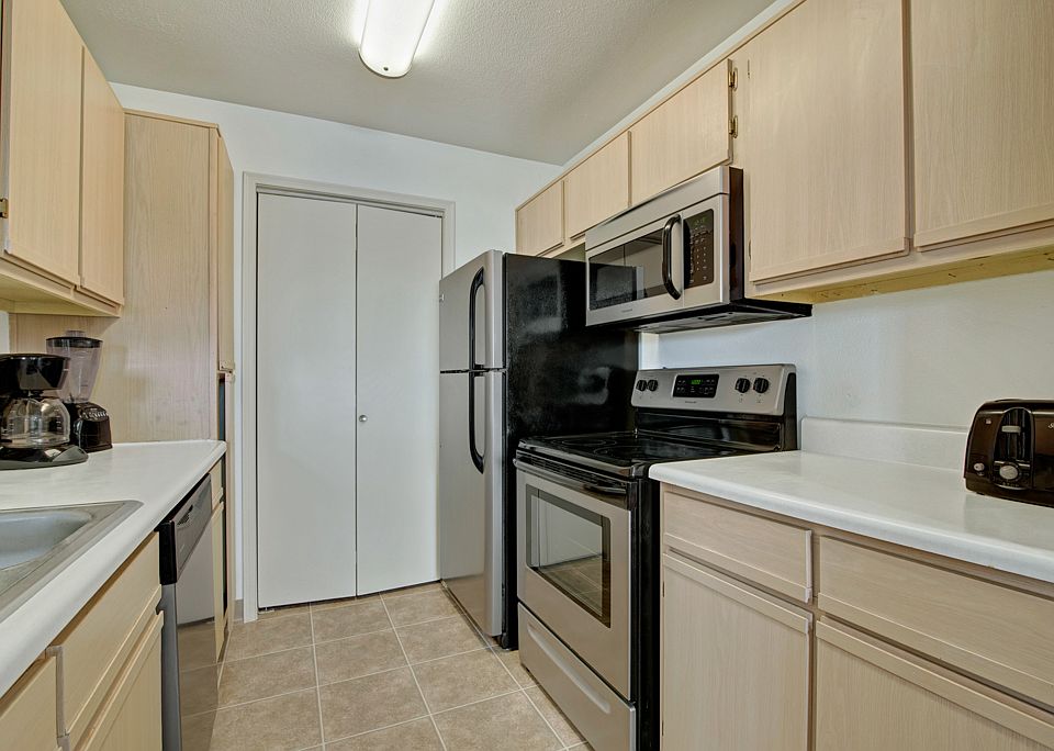 St. James Place Kitchen