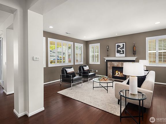 5th image of 1130 Maloney Grove Avenue SE