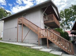 1015 N Alvin Ct APT B, East Wenatchee, WA 98802
