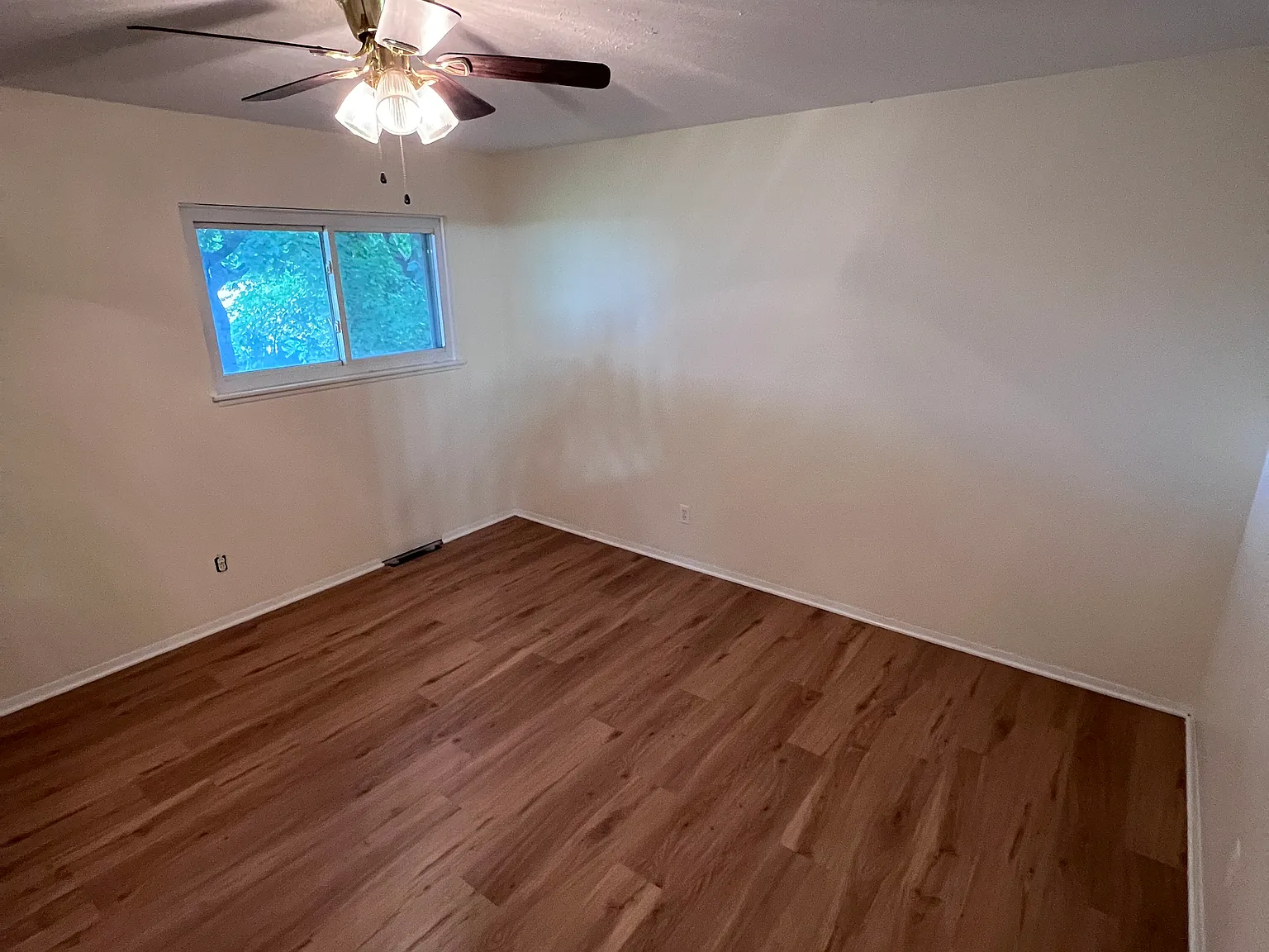 3 bed, 1106 sqft, $1,600 — Photo 4