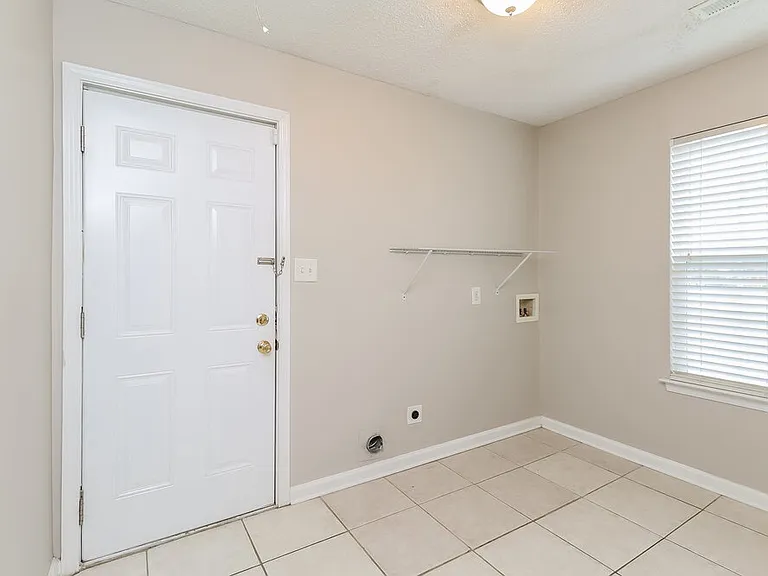 15123 Dehavilland Dr — Photo 14