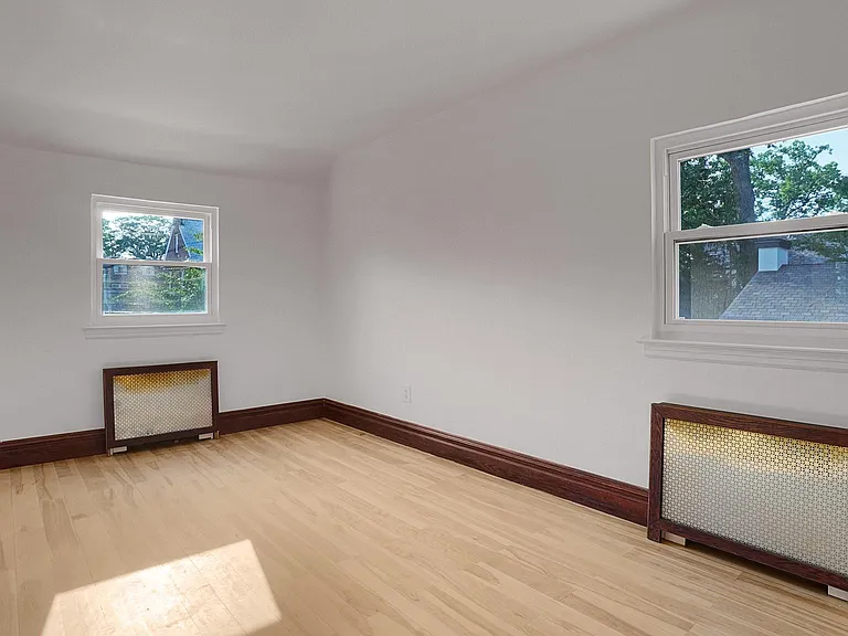 22 Parkwold Dr E — Photo 14