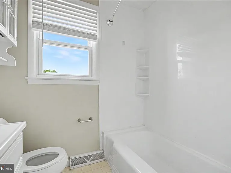 749 S Matlack St — Photo 16