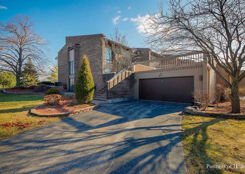 1st image of 311 S Dominion Dr