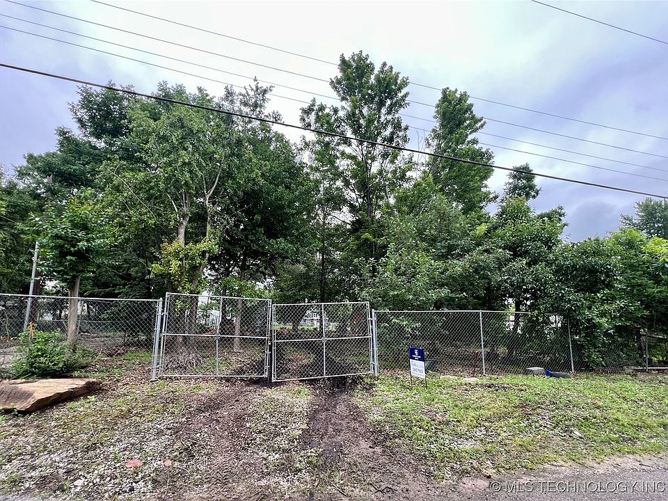 2nd image of 819 S Ash Ave
