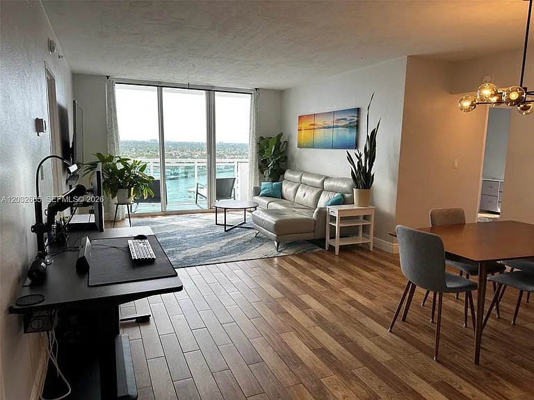 3001 S Ocean Dr #1429 — Photo 4