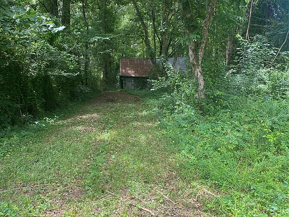 33rd image of 140 Bellview Rd