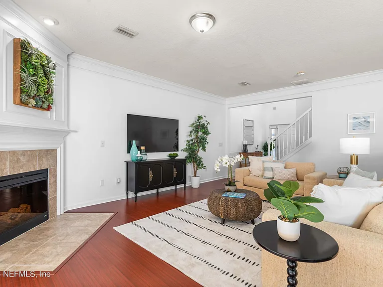 3897 Lionheart Dr — Photo 6
