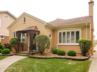 433 Uvedale Rd, Riverside, IL 60546