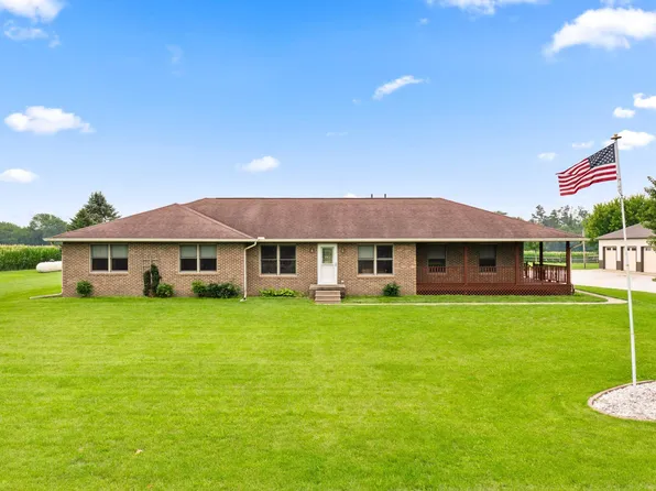 9808 W Brimfield Jubilee Rd, Dunlap, IL 61525