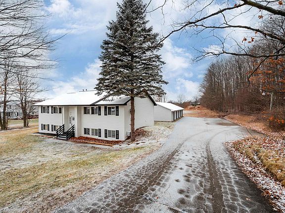 2nd image of 1627 Rasho Rd