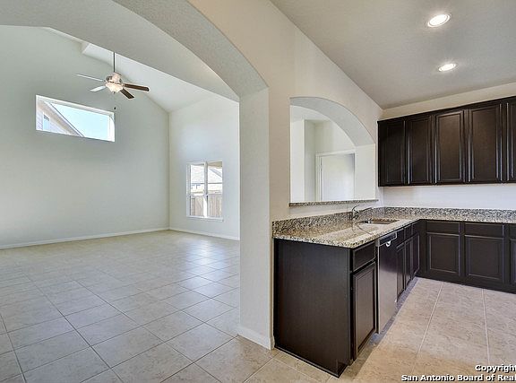 2nd image of 6165 Daisy Way