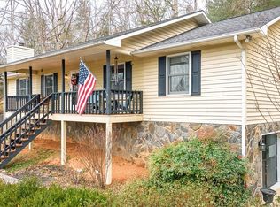 103 Pleasant Hill Dr, Franklin, NC 28734