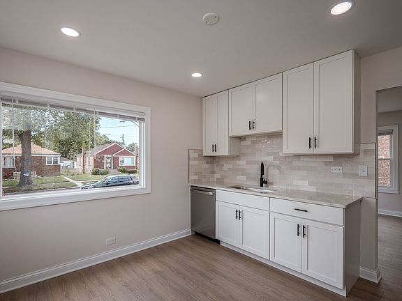 5th image of 12915 S Parnell Ave