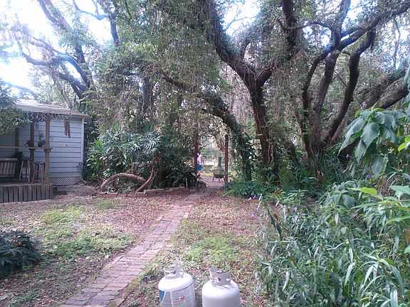 side yard