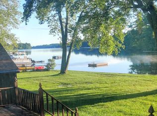 187 Lake Dr, Glocester, RI 02814