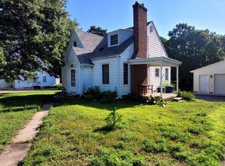 821 8th Ave NW, New Brighton, MN 55112