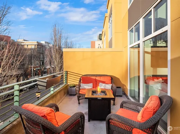 17 W Mercer Street #4, Seattle, WA 98119