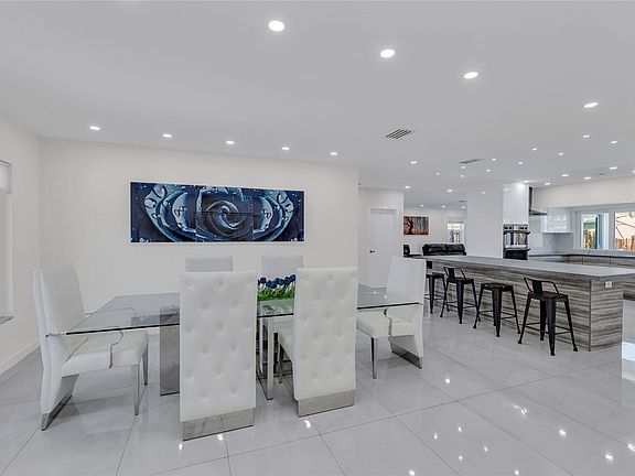 5th image of 4949 Sarazen Drive