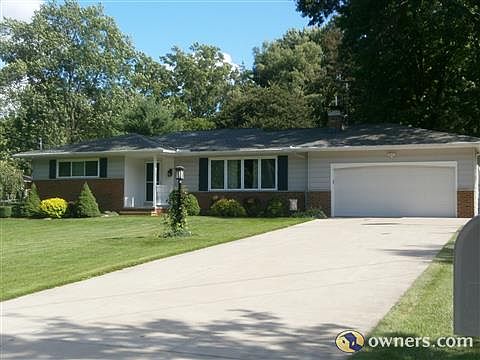 1st image of 7660 Amber Ln
