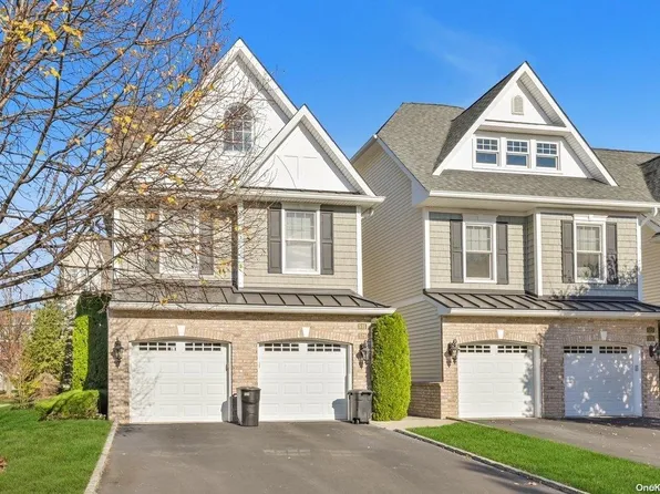 531 Pacing Way #1, Westbury, NY 11590
