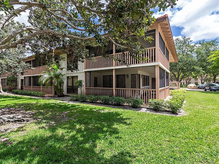537 Brackenwood Pl — Photo 32