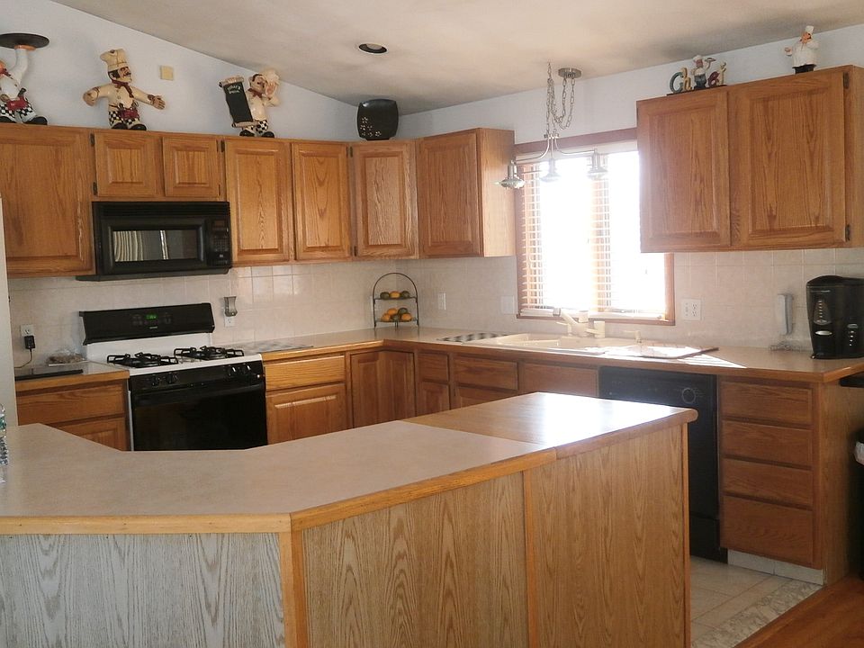 2nd image of 10 Fountain Ave