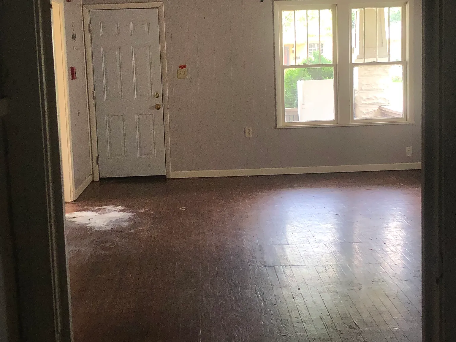 4 bed, 1.5 bath, $1,500 — Photo 4