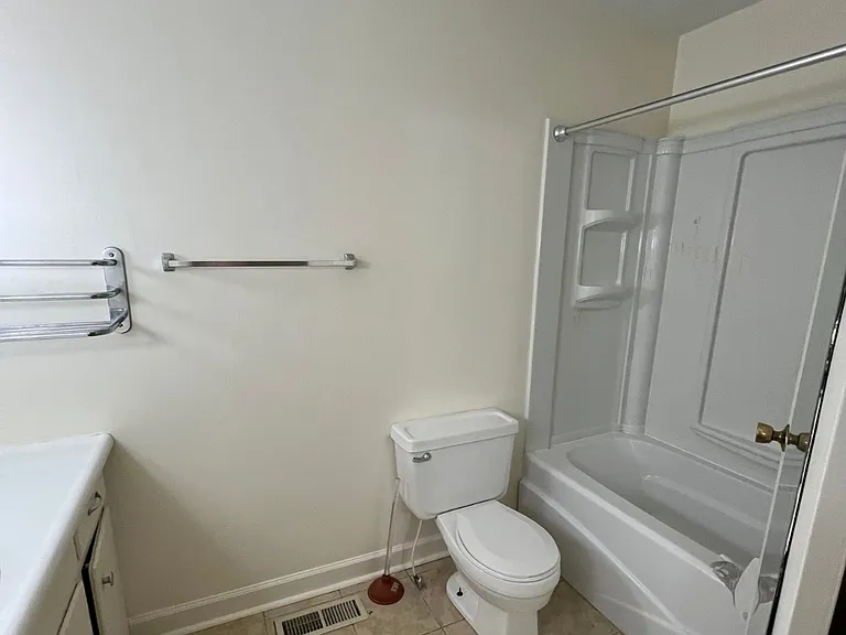 1521 Cedar Ln — Photo 11