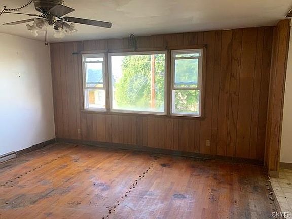 2nd image of 411 Laforte Ave