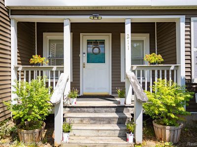 211 E Oregon St, Lapeer, MI, 48446