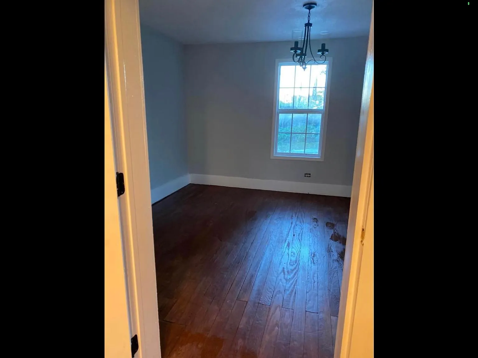 2328 Batavia St — Photo 4