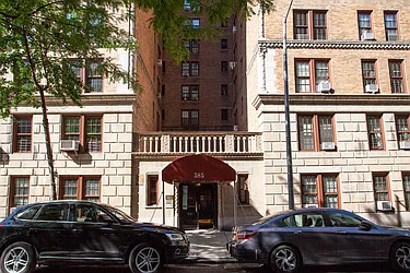 585 West End Avenue in Upper West Side