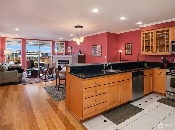 6042 Seaview Avenue NW #203, Seattle, WA 98107
