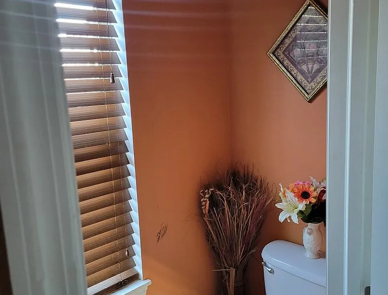 317 Wylie Ave — Photo 2
